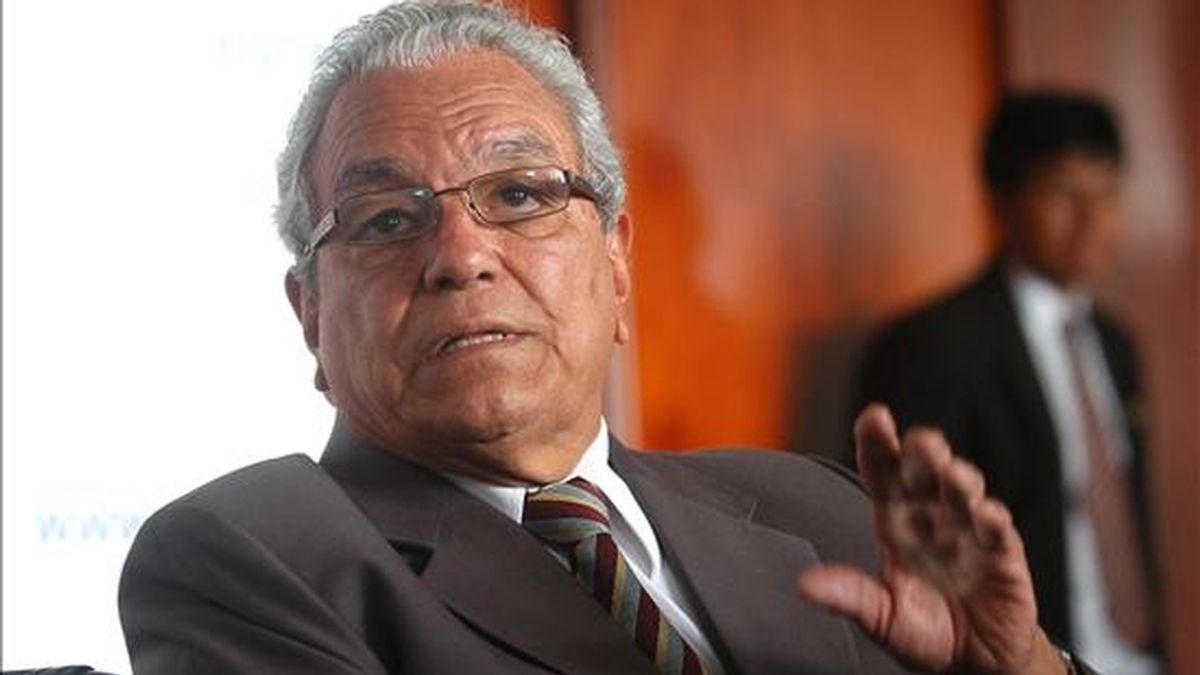 Fabricio Correa volvió a criticar la designación este mes de Alfredo Vera (en la imagen) como ministro del Interior, quien ya colaboró antes en el actual Gobierno. EFE/Archivo Fabricio Correa volvió a criticar la designación este mes de Alfredo Vera (en la imagen) como ministro del Interior, quien ya colaboró antes en el actual Gobierno. EFE/Archivo