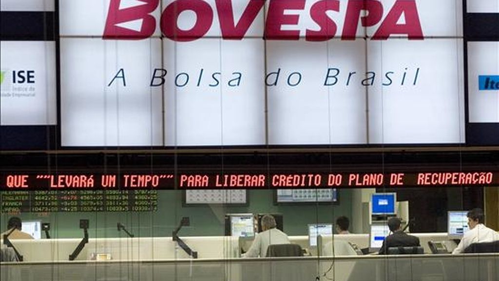 En América Latina, los resultados fueron dispares, donde el mayor avance lo obtuvo la ronda bursátil de Colombia y la mayor pérdida Sao Paulo. EFE/Archivo En América Latina, los resultados fueron dispares, donde el mayor avance lo obtuvo la ronda bursátil de Colombia y la mayor pérdida Sao Paulo. EFE/Archivo
