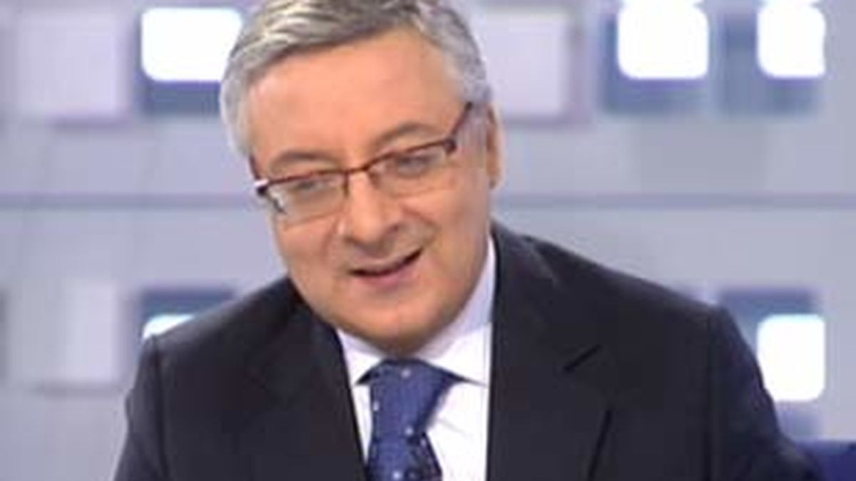 El ministro de Fomento, José Blanco, durante la entrevista en La Mirada Crítica. Vídeo: informativos Telecinco.