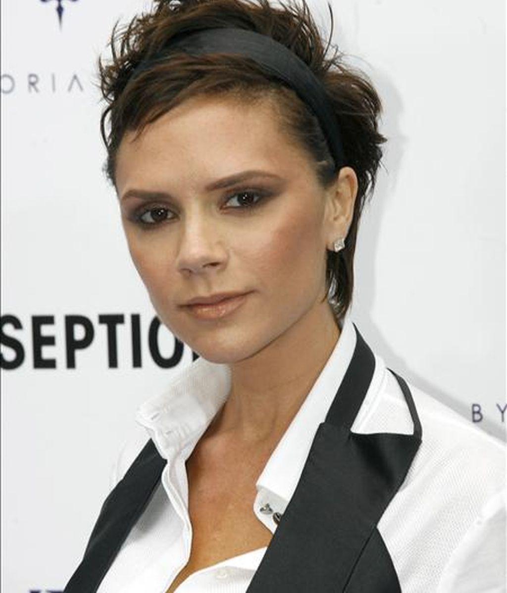 La ex Spice Girl Victoria Beckham, posa durante la presentación de su colección de moda "dVb Denim" para Ekseption, en octubre pasado, en Madrid. EFE/Archivo La ex Spice Girl Victoria Beckham, posa durante la presentación de su colección de moda "dVb Denim" para Ekseption, en octubre pasado, en Madrid. EFE/Archivo