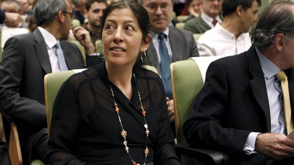 La subsecretaria del Ministerio de Justicia, Purificación Morandeira, momentos antes su comparecencia hoy en rueda de prensa para exponer el funcionamiento del mapa de fosas y víctimas de la guerra civil, colgado en la página web del Ministerio de Justicia, que ha tenido alrededor de 25.000 visitas en las primeras 24 horas. EFE
