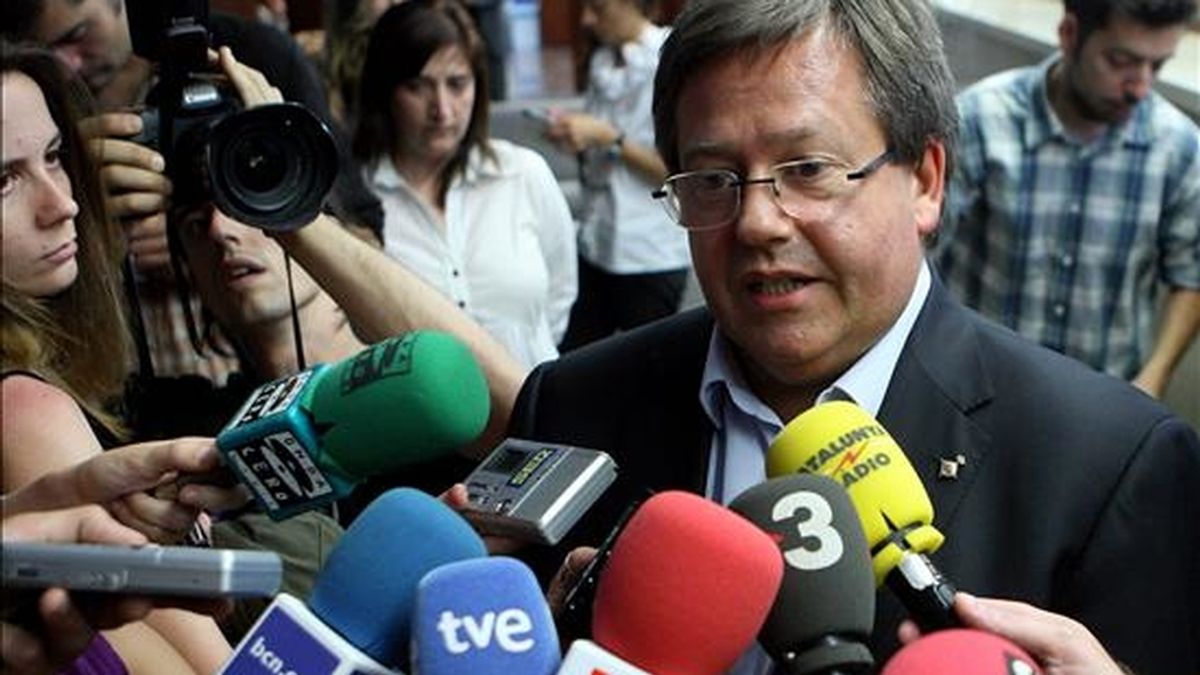 El cuarto teniente de alcalde de Barcelona, Ramón García-Bragado, a quien la Fiscalía acusa de los delitos de prevaricación y falsedad documental. EFE/Archivo