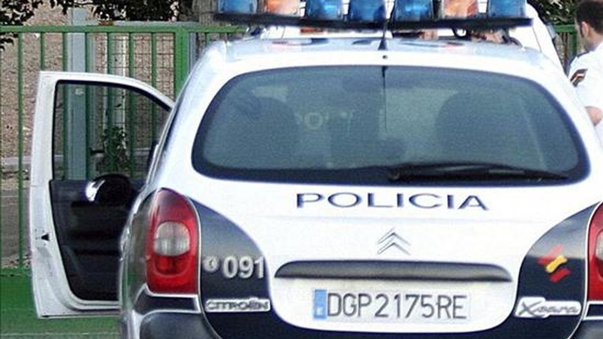 Un coche de policía en un suceso. EFE/Archivo