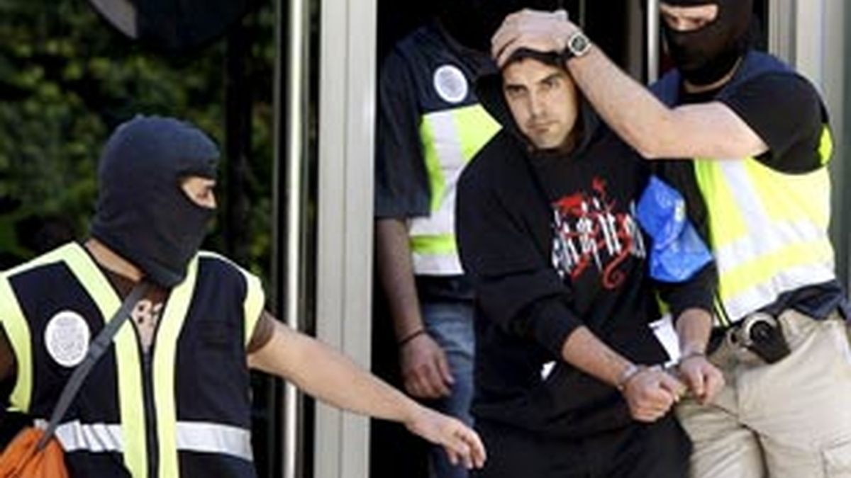 Imagen de uno de los últimos detenidos relacionados con la banda terrorista ETA. Foto: EFE.
