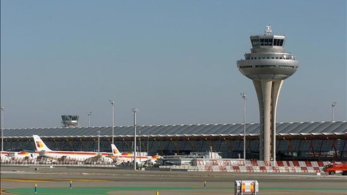 Imagen de la torre de control de la Nueva Area Terminal (NAT). EFE/Archivo