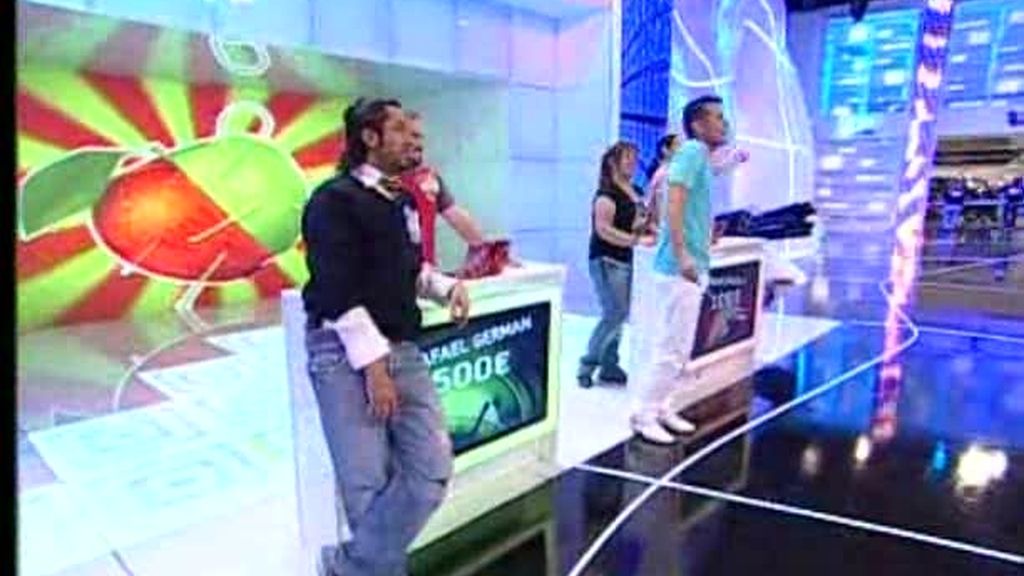 Rafael Amargo, 'acribillado' a bolazos Rafael Amargo, 'acribillado' a bolazos