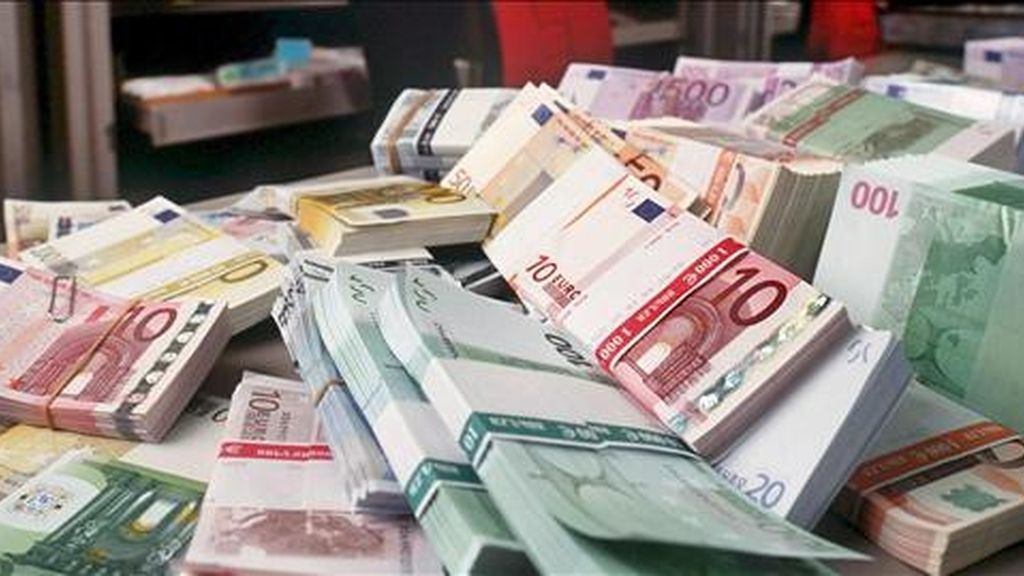 En la imagen, unos billetes de euro. EFE/Archivo