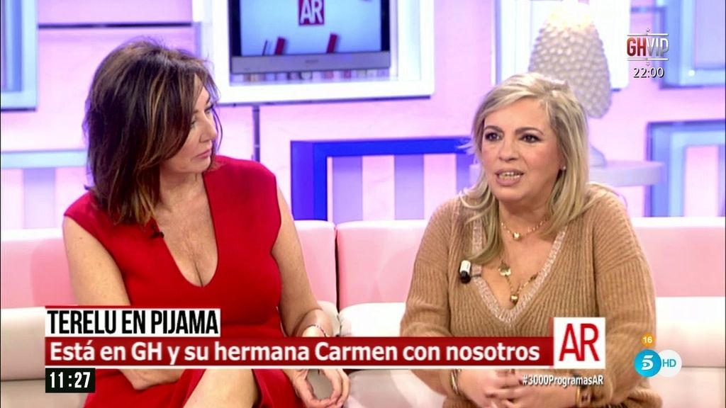 Carmen Borrego: "Mi madre lo está pasando muy mal"