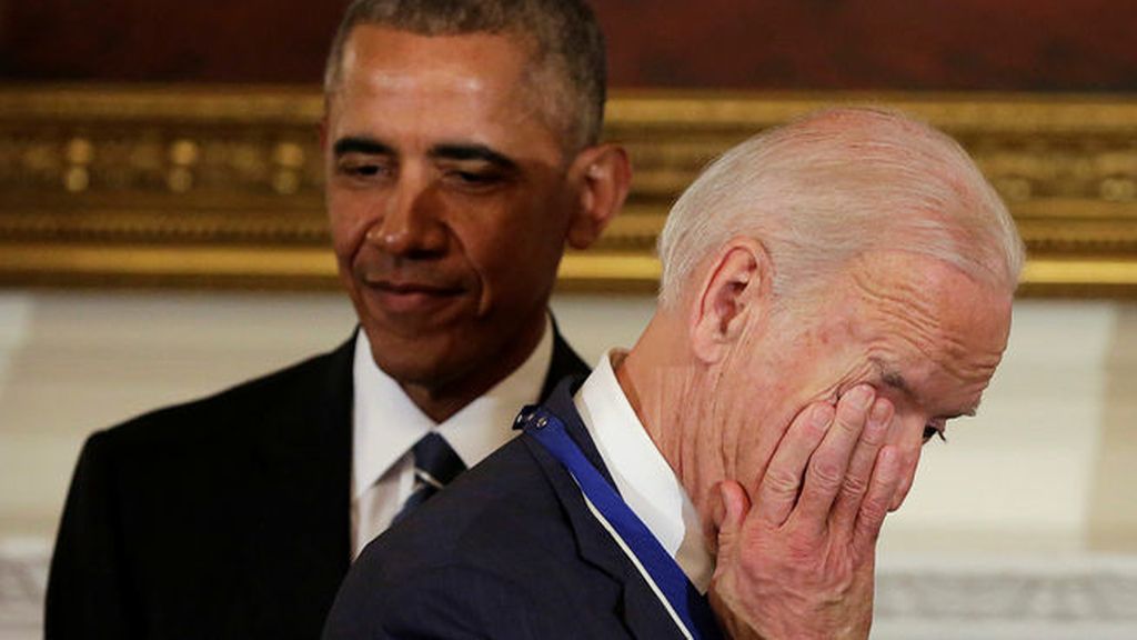 Joe Biden también llora al recibir por sorpresa la Medalla de la Libertad