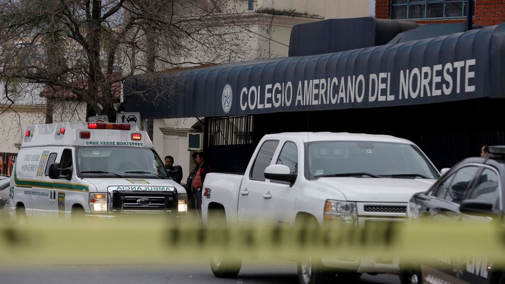 Un adolescente dispara a varios compañeros y a una profesora en Monterrey