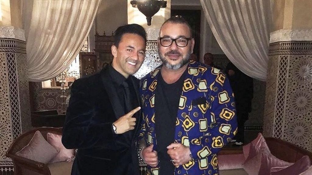 El rey de Marruecos sorprende con un atrevido estilismo