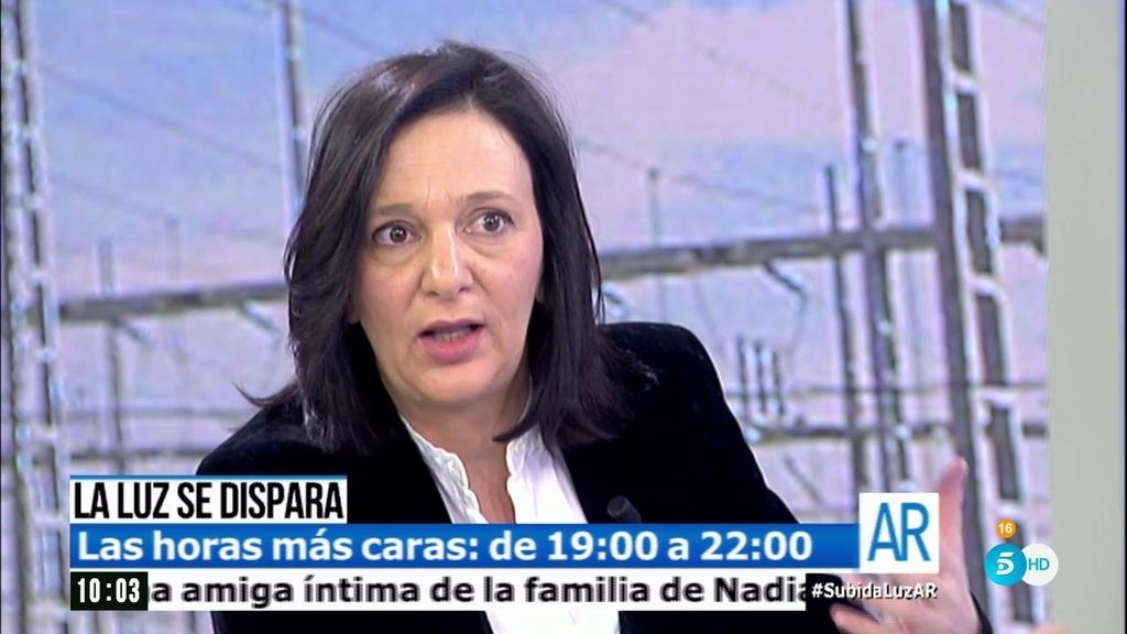 Carolina Bescansa: "Hay un acuerdo que beneficia a las grandes hidroeléctricas"