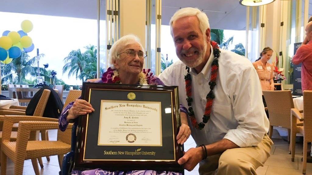 Una bisabuela de 94 años termina la universidad con una nota media de 10