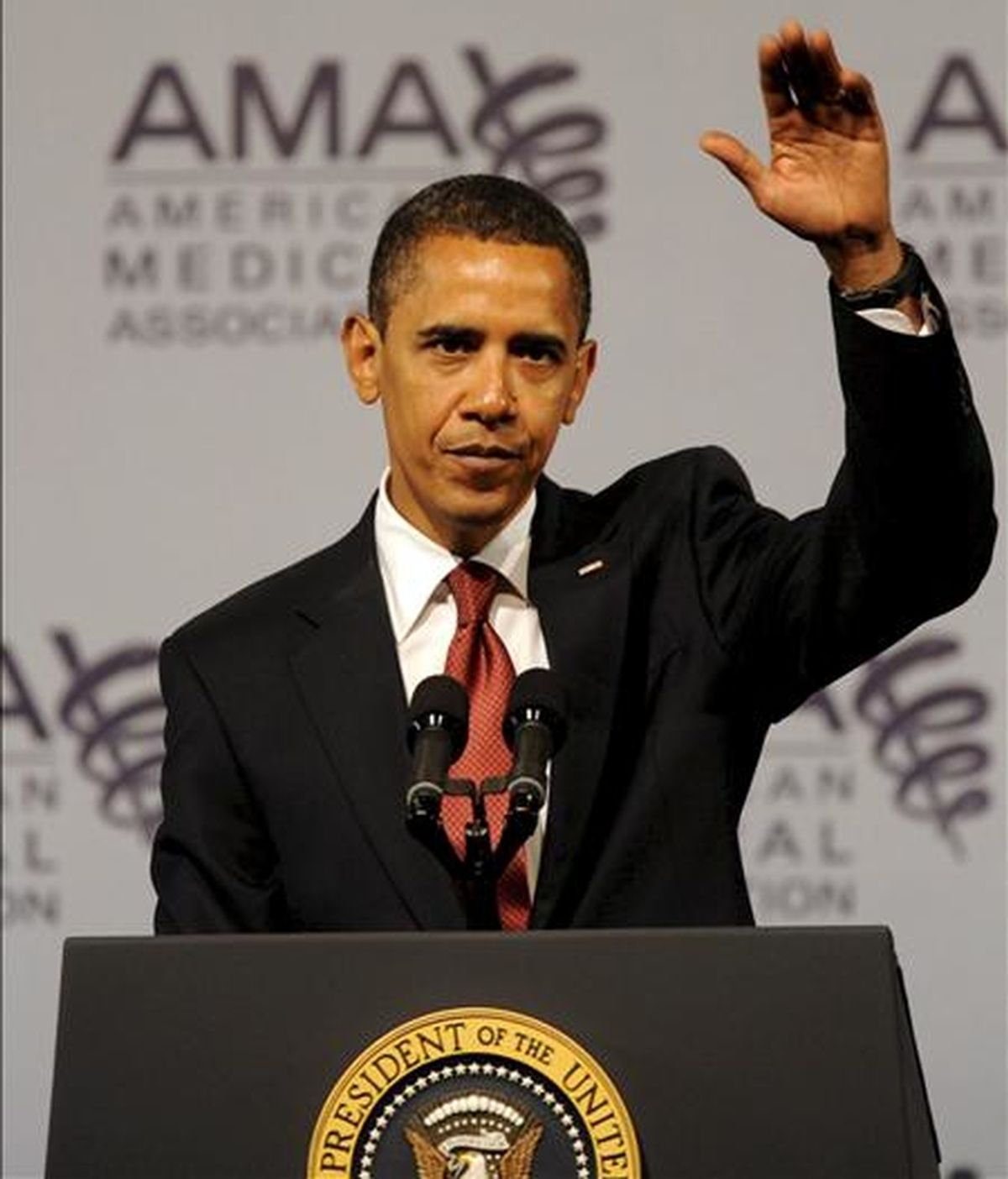 El presidente de Estados Unidos, Barack Obama, ofrece un discurso durante ante la Asociación de Médicos de EE.UU, en Chicago. EFE