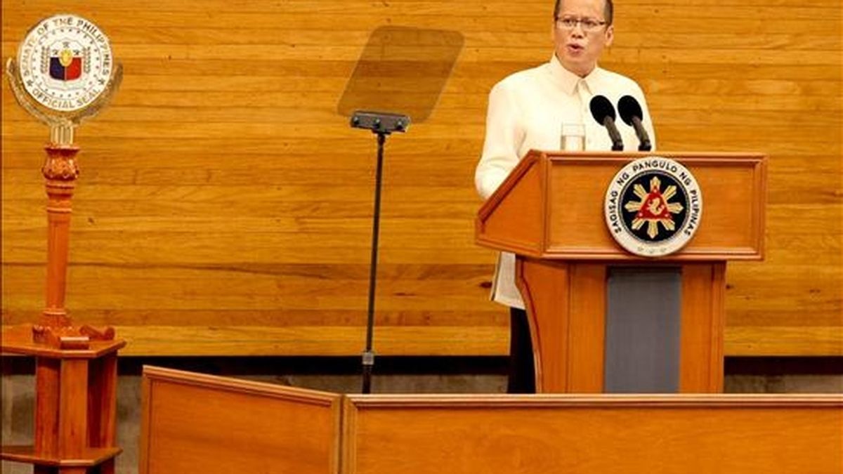 El presidente filipino, Benigno Aquino, pronuncia su primer Discurso sobre el Estado de la Nación en la Casa de Representantes al este de Manila (Filipinas) hoy, 26 de julio de 2010. Aquino pretende resolver los problemas heredados de la Administración anterior. EFE