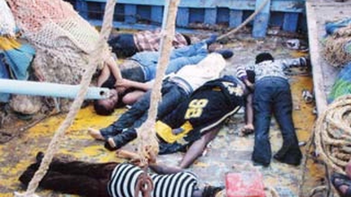Varios de los fallecidos en el naufragio en las costas de Libia. Foto: AP