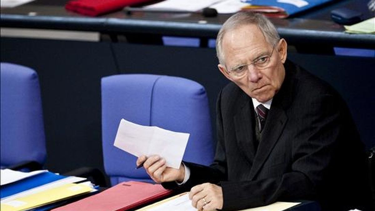 El ministro alemán de Finanzas, Wolfgang Schäuble, el pasado miércoles durante el debate final sobre los presupuestos del Estado para 2011 en el Bundestag, en Berlín, Alemania. EFE