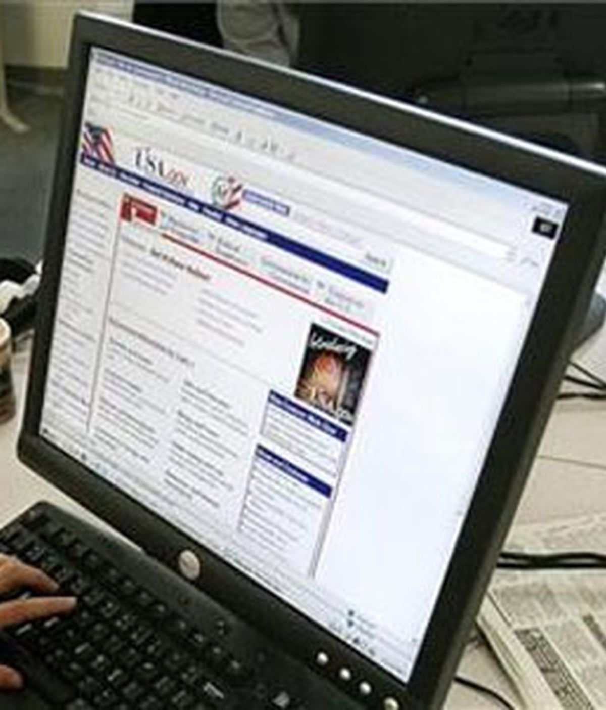 Los investigadores utilizaron búsquedas en la web para predecir ingresos. Foto: EFE.