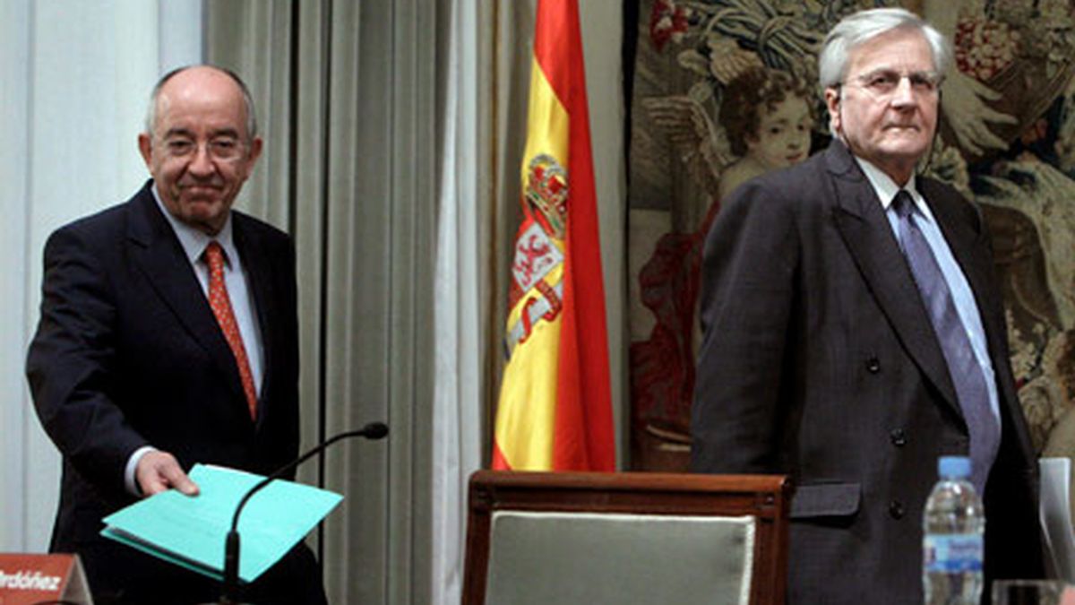 Jean Claude Trichet y el gobernador del Banco de España, Miguel Fernández Ordóñez, durante la conferencia de prensa conjunta celebrada en Madrid. Foto: EFE.
