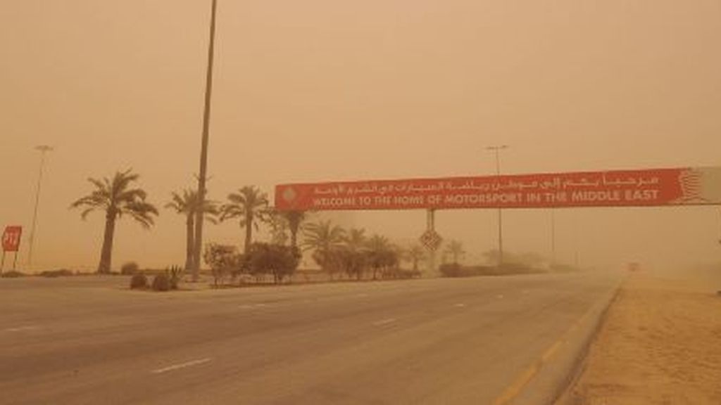 Imagen de la tormena en Bahrein. Foto: EFE Imagen de la tormena en Bahrein. Foto: EFE