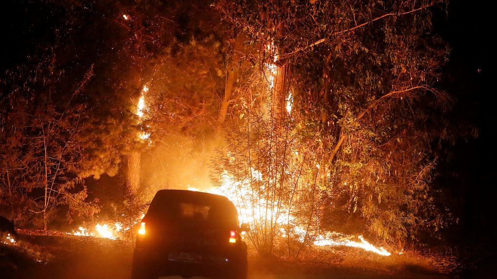 Chile combate una de las peores olas de incendios de su historia
