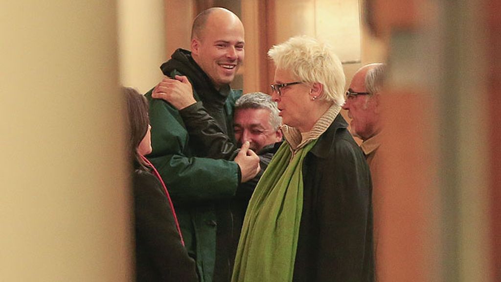 Madre, tía y hermano, los primeros en llegar