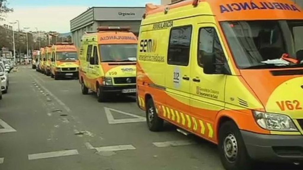 Muere una niña de 8 años cuando esperaba una ambulancia en el hospital de Blanes