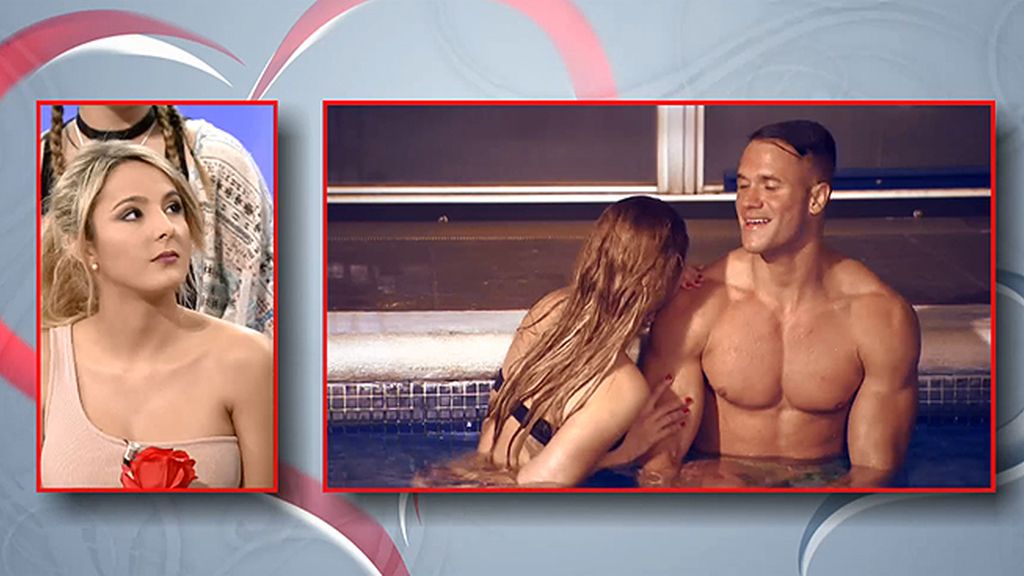 Un primer encuentro en la piscina del amor