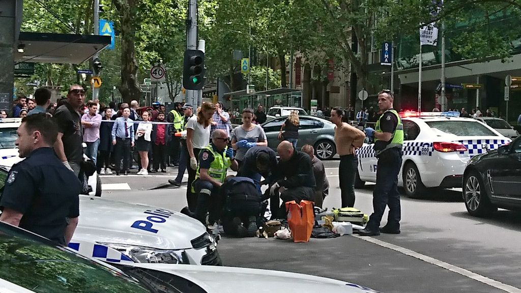 Pánico en Melbourne: Un conductor mata con su coche a tres peatones