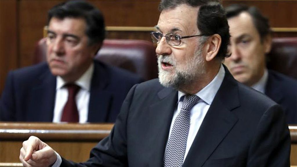 Rajoy niega la responsabilidad del Gobierno en la subida de la luz