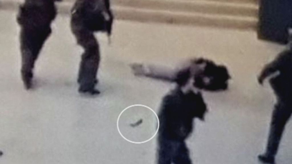 Imágenes del ataque terrorista en el Louvre