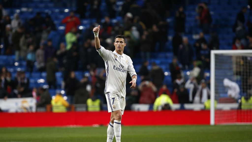 Así pitó el Bernabéu a Cristiano, Danilo y Benzema en el partido ante La Real