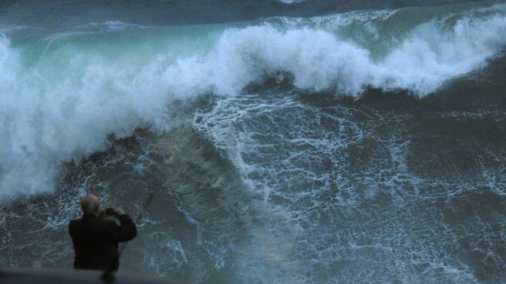 Las olas alcanzan 17 metros en Baiona