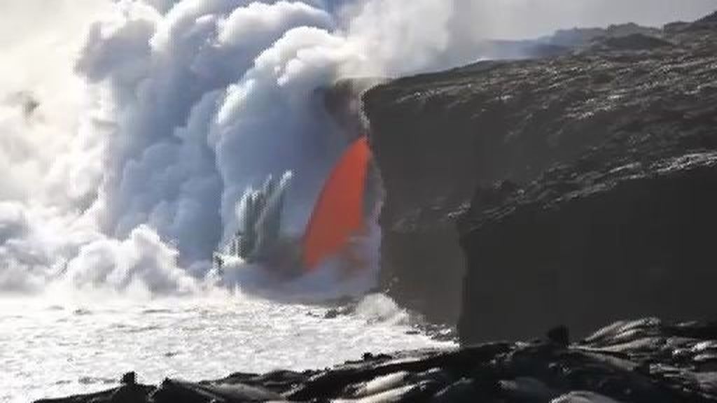 El espectáculo del Kilauea invadiendo el Pacífico
