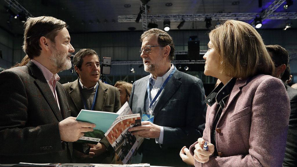 Los cargos de Cospedal acaban con la calma en el Congreso del PP