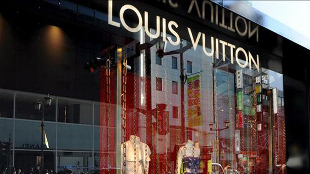 El grupo activista Peta saca los colores a Louis Vuitton