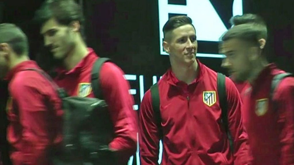 La cara de alucine de los jugadores del Atleti tras el brutal recibimiento de su afición