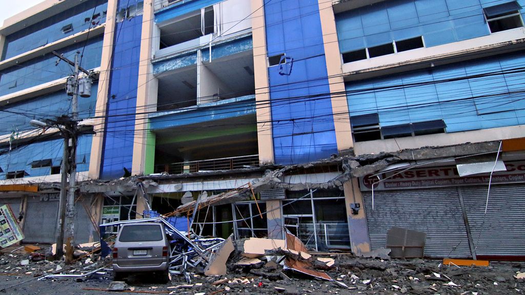 Al menos seis muertos en un terremoto al sur de Filipinas