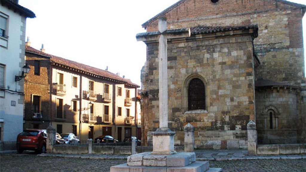 Los vecinos de León, en pie de guerra contra las obras en su Plaza del Grano