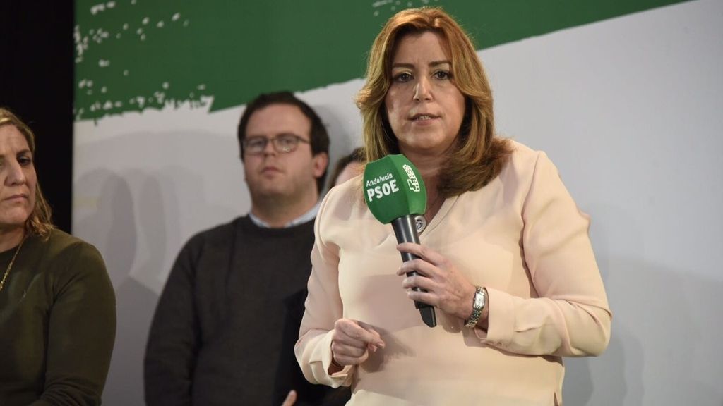 Susana Díaz dice que "ahora no toca" hablar de liderazgos en el PSOE