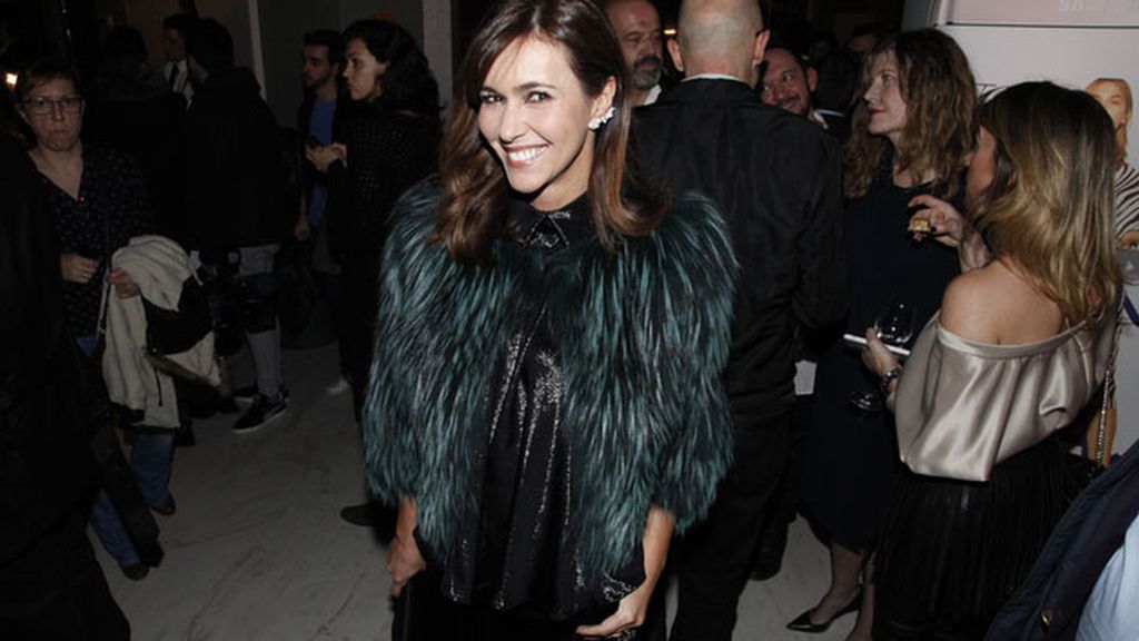 Arantxa del Sol con chaquetón de Miguel Marinero y joyas de San Eduardo