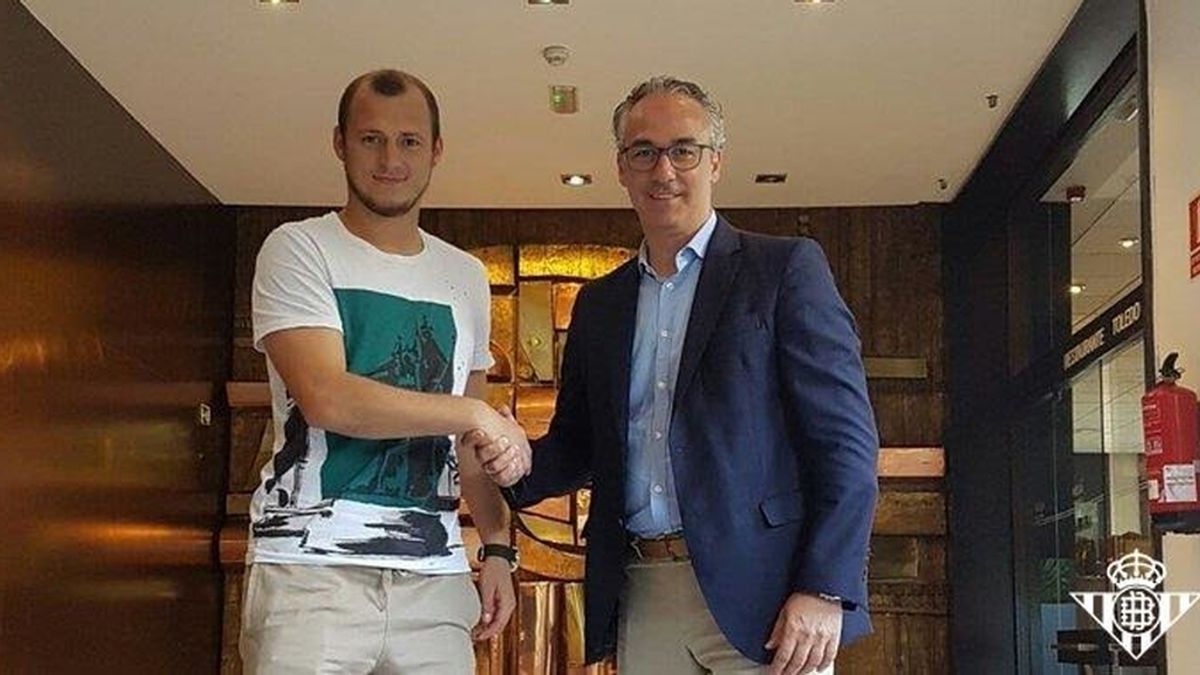 Zozulya Betis Zozulya Betis