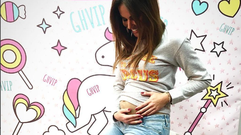 Lara Álvarez muestra una incipiente barriga