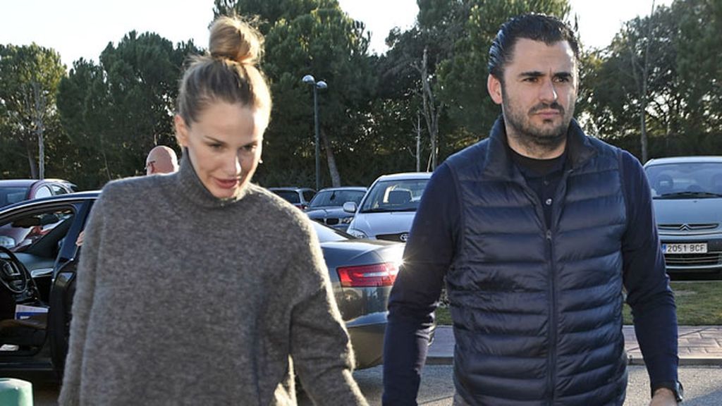 Charlie Centa, Miguel Bosé, familia y amigos dan el último adiós a Bimba