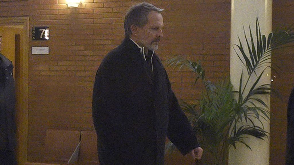 Charlie Centa, Miguel Bosé, familia y amigos dan el último adiós a Bimba