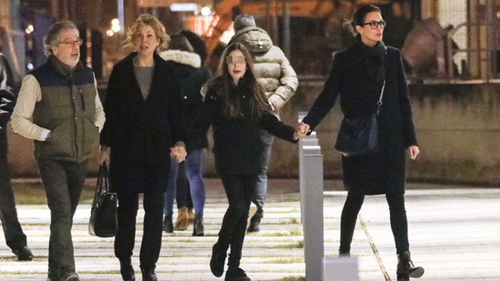 Último adiós en familia en el Tanatorio de Palencia