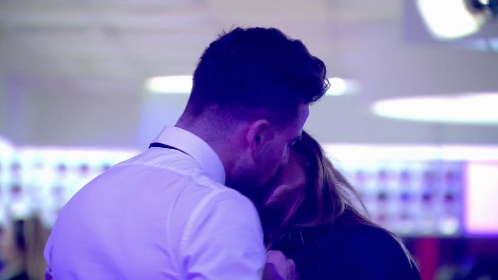 ¡Habemus beso! Ivonne y Sergio se besan en San Valentín por primera vez😍💖💑