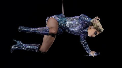 Spiderman es Lady Gaga! Twitter flipa con el secreto mejor guardado de la  Super Bowl