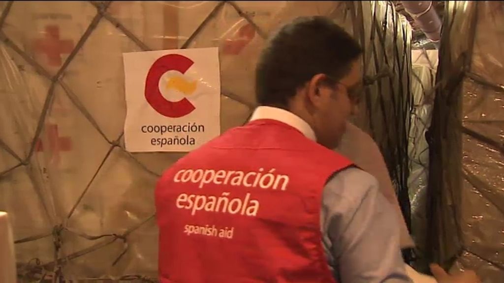 España envía 30 toneladas de ayuda humanitaria a Nepal