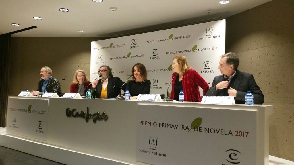 Carme Chaparro, Premio Primavera de Novela 2017